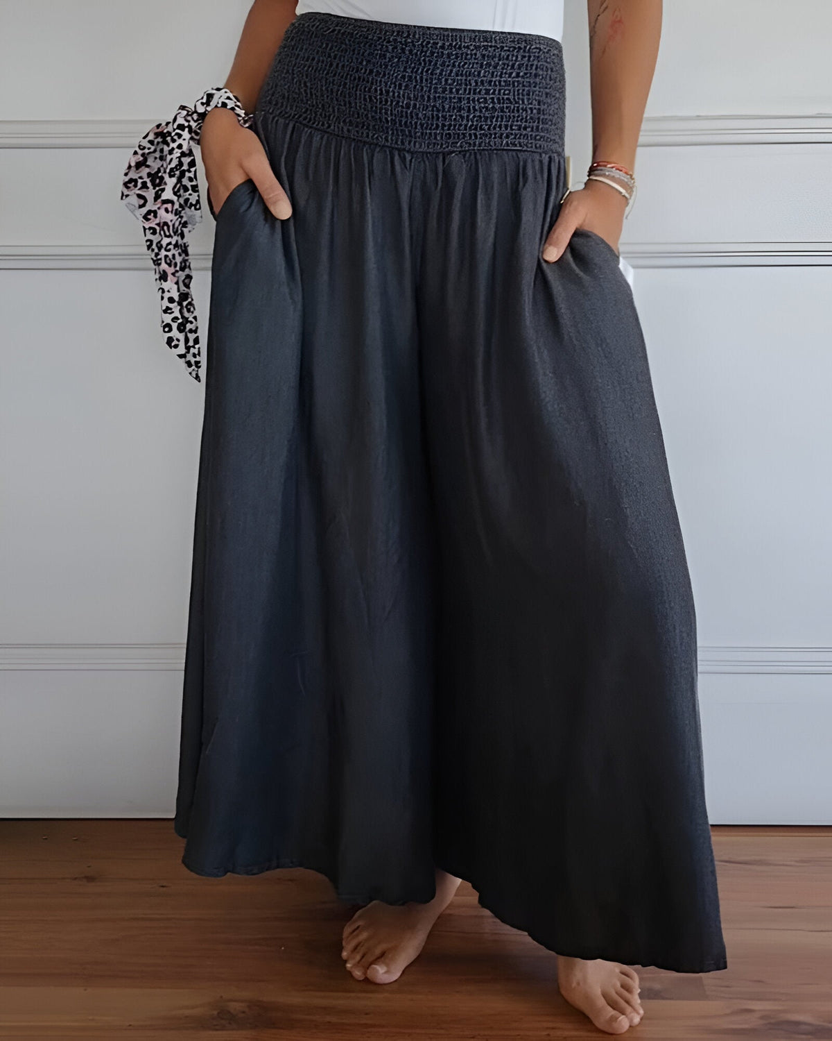 Pantaloni large pour femme avec taille smockée