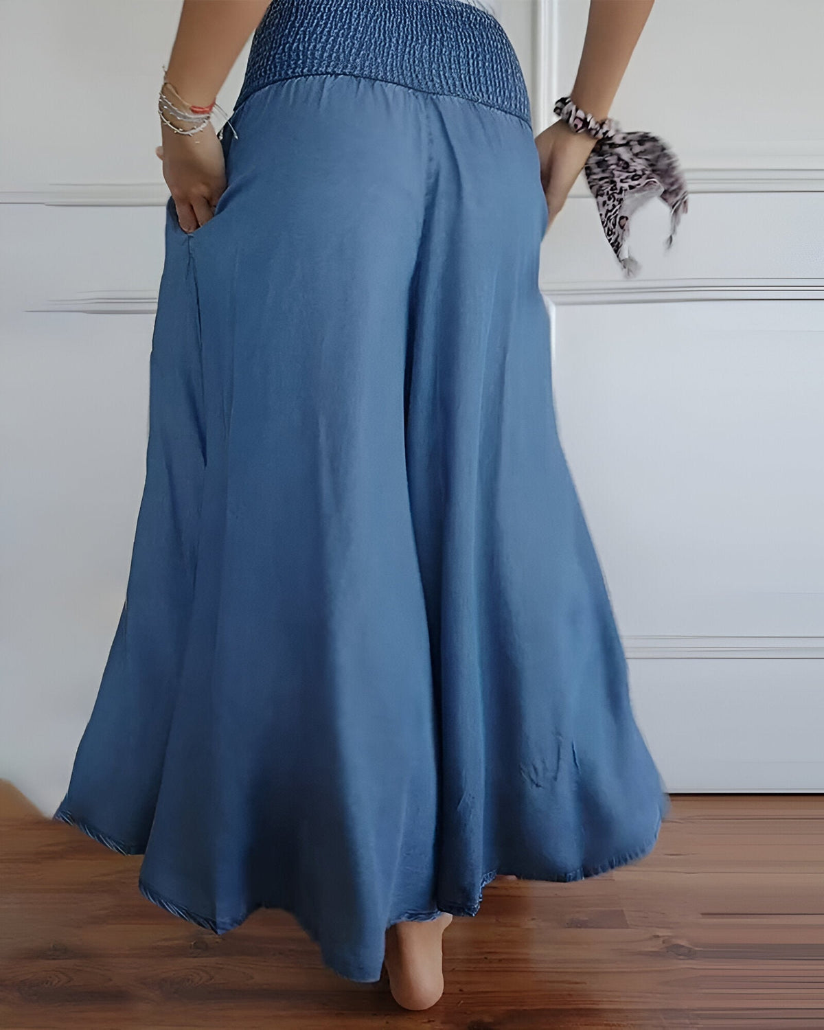 Pantaloni large pour femme avec taille smockée